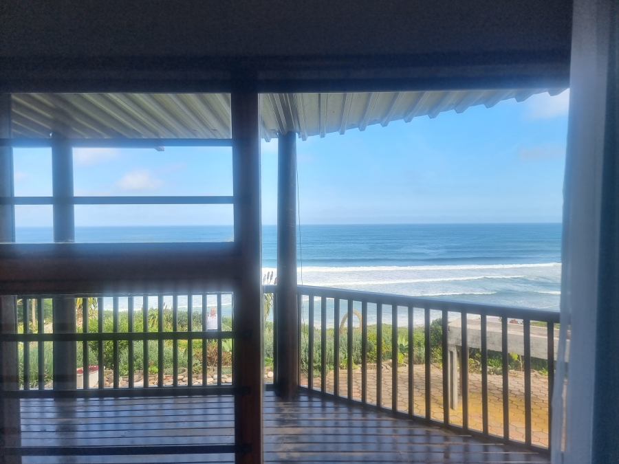 4 Bedroom Property for Sale in Dana Bay Western Cape